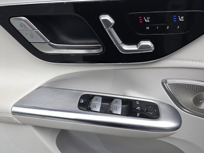 2023 Mercedes-BENZ EQE — миниатюра 27