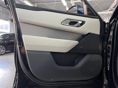 صورة 9 لـ 2023 LAND ROVER RANGE ROVER VELAR