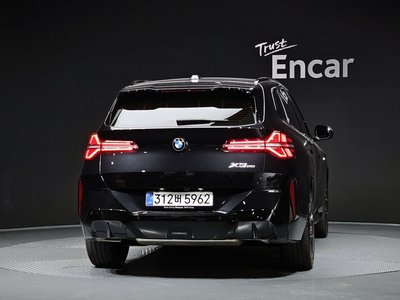 2025 BMW X3 photo 3