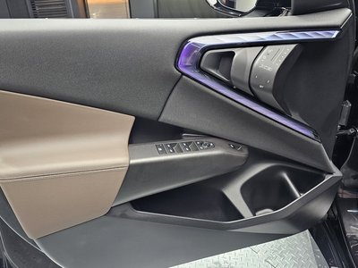 2025 BMW X3 — миниатюра 14