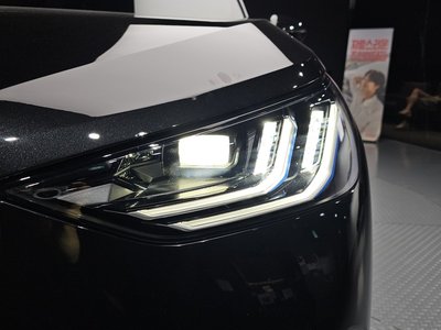 2025 BMW X3 photo 9