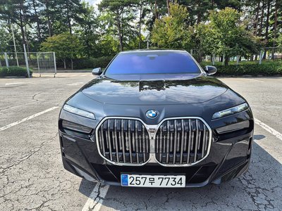 BMW 7 SERIES
