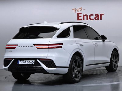 صورة 5 لـ 2022 Genesis GV70