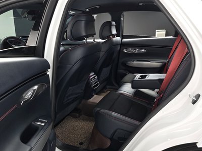 صورة مصغرة 12 لـ 2022 Genesis GV70