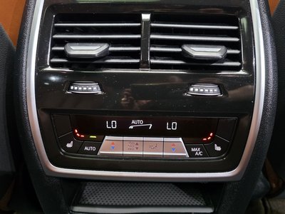 2022 BMW X5 — миниатюра 32