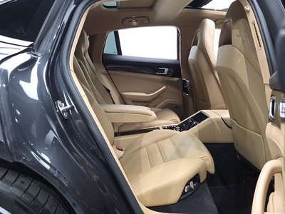 2018 Porsche PANAMERA 缩略图 18