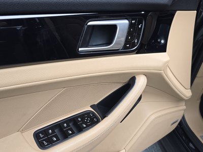 2018 Porsche PANAMERA 缩略图 33