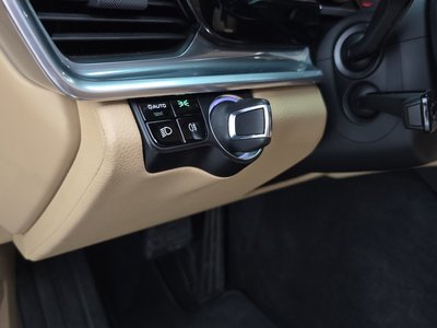 2018 Porsche PANAMERA 缩略图 27