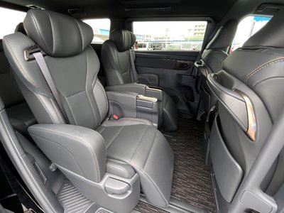 TOYOTA ALPHARD - 10