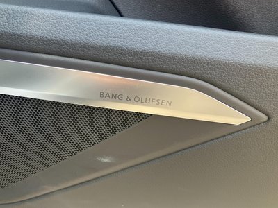 2024 AUDI SQ8 SPORTBACK E-TRON — миниатюра 12