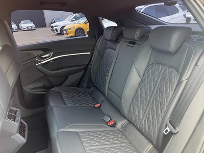 2024 AUDI SQ8 SPORTBACK E-TRON — миниатюра 25