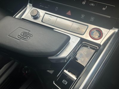 2024 AUDI SQ8 SPORTBACK E-TRON — миниатюра 46
