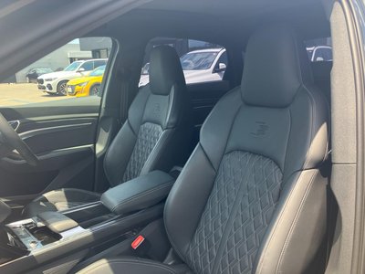 2024 AUDI SQ8 SPORTBACK E-TRON — миниатюра 18