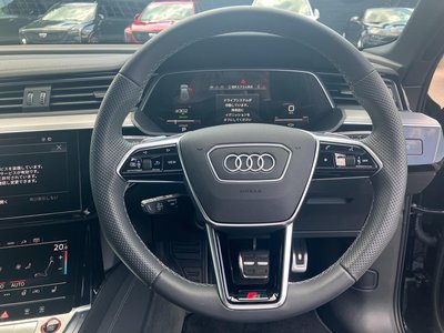 2024 AUDI SQ8 SPORTBACK E-TRON — миниатюра 28