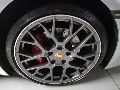 2020 Porsche 911 — миниатюра 19