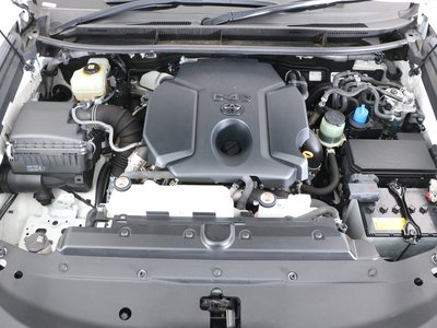 TOYOTA LAND CRUISER PRADO - 10