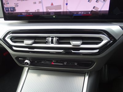 2024 BMW 3 SERIES 缩略图 49
