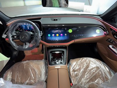 MERCEDES-BENZ E-CLASS - 4