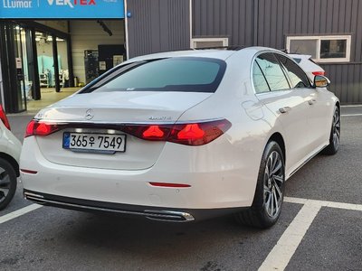 MERCEDES-BENZ E-CLASS - 7