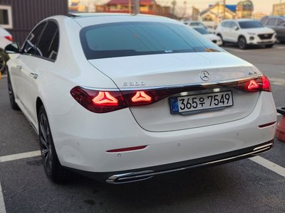 MERCEDES-BENZ E-CLASS - 6