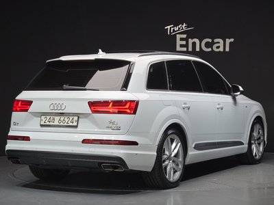 AUDI Q7 - 3