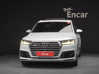 AUDI Q7 - 2