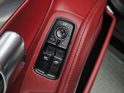 صورة مصغرة 25 لـ 2019 Porsche 718