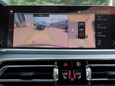 2022 BMW X6 — миниатюра 14