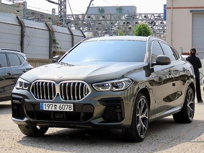 صورة 3 لـ 2022 BMW X6