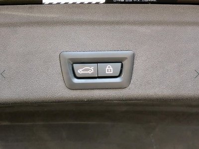 2022 BMW X6 — миниатюра 17