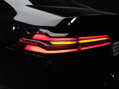BMW 5 SERIES - 10