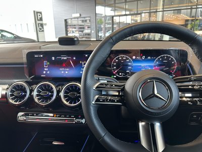 صورة 8 لـ 2026 Mercedes-BENZ GLB