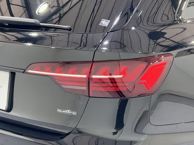 AUDI A4 - 8
