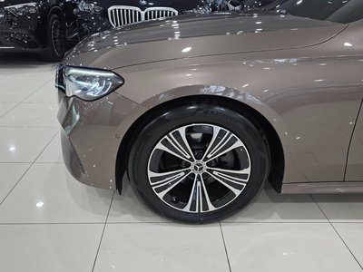 MERCEDES-BENZ E-CLASS - 6