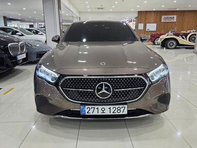 MERCEDES-BENZ E-CLASS - 2