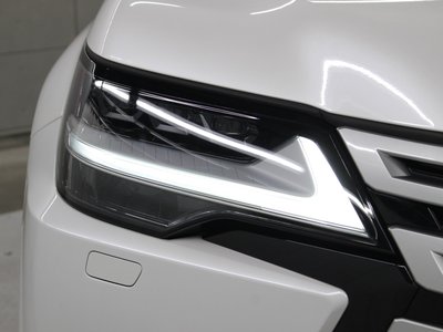 2023 Lexus LX — миниатюра 17