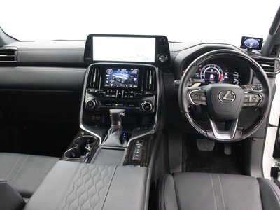 2023 Lexus LX — фото 8