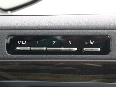 2023 Lexus LX — миниатюра 14
