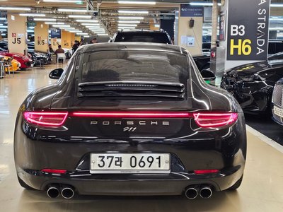 PORSCHE 911 - 5