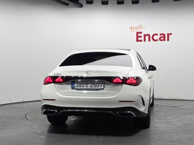 MERCEDES-BENZ E-CLASS - 4