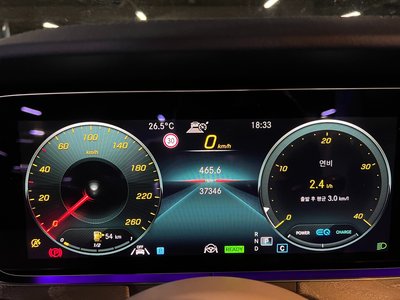 MERCEDES-BENZ E-CLASS - 10