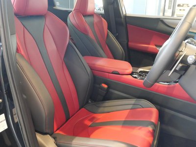صورة مصغرة 15 لـ 2025 Lexus NX