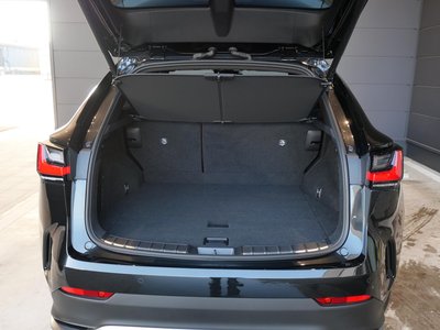 صورة مصغرة 17 لـ 2025 Lexus NX
