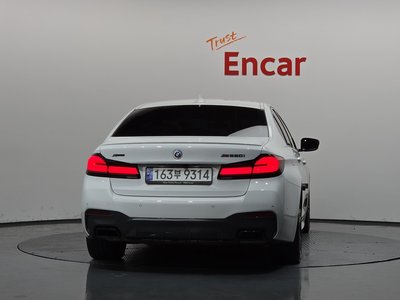 2022 BMW 5 SERIES 照片 4