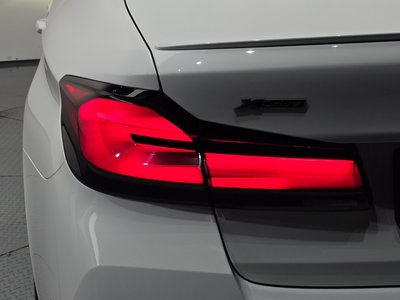 2022 BMW 5 SERIES 照片 10