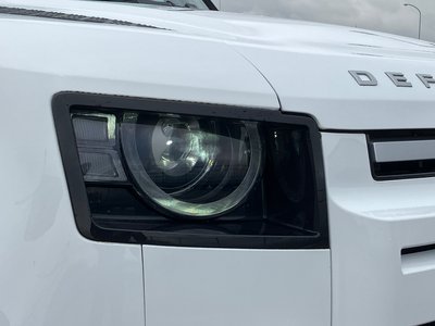 LAND ROVER DEFENDER - 8