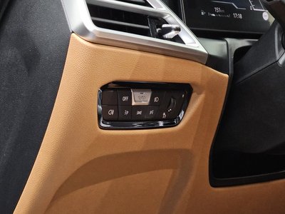 صورة مصغرة 20 لـ 2025 BMW 3 SERIES