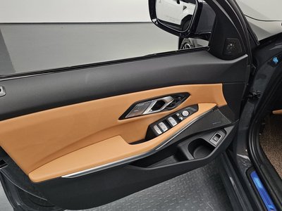 صورة مصغرة 14 لـ 2025 BMW 3 SERIES