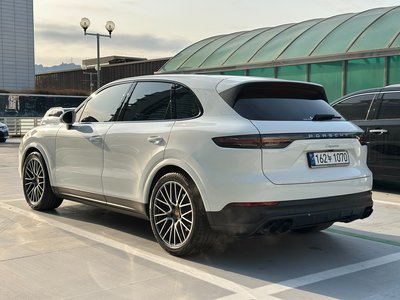 PORSCHE CAYENNE - 5