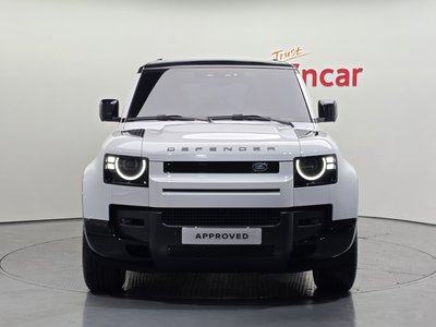 2026 LAND Rover DEFENDER photo 5